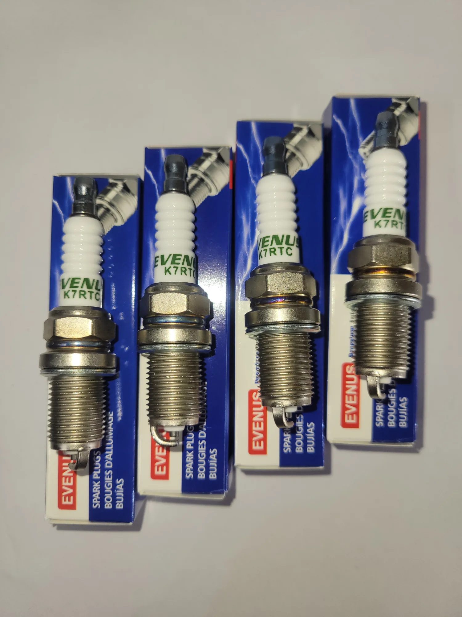 شمعات إشعال VENUS عالية الأداء (F6TC & K7RTC)